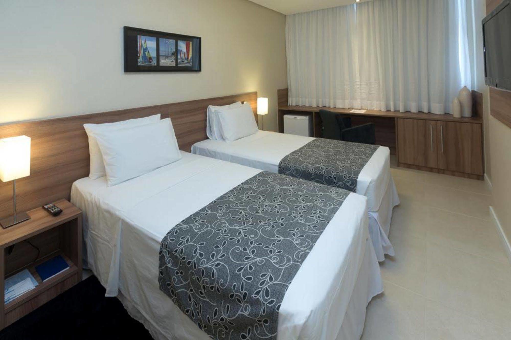Days Inn By Wyndham Linhares Luaran gambar
